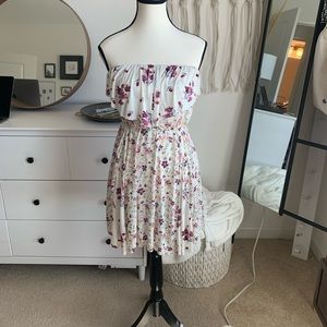 Urban outfitter floral strapless dress (XS)